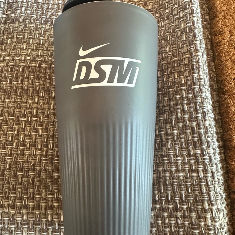 New in Box Nike DSM Gray Tumbler